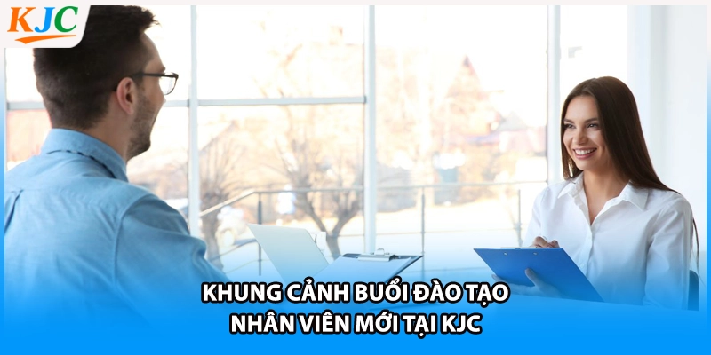Khung cảnh buổi đào tạo nhân viên mới tại KJC